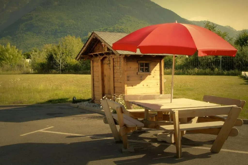 ** Отель Ibis Budget Saint Jean De Maurienne Sainte-Marie-de-Cuines Франция